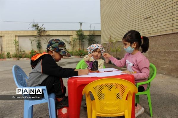 جشن ولادت رسول مهربانی ها در حوزه علمیه حضرت نرجس (س) ساری