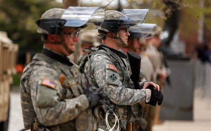 گارد ملی در ایالت فلوریدا آمریکا به حالت آماده‌باش درآمد