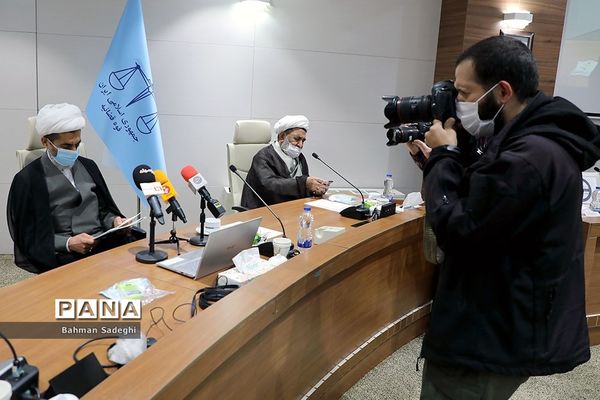 نشست خبری رِئیس مرکز توسعه شوراهای حل اختلاف و معاون قوه قضاییه