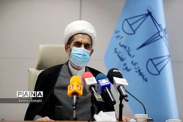 نشست خبری رِئیس مرکز توسعه شوراهای حل اختلاف و معاون قوه قضاییه