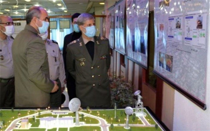 وزیر دفاع از سامانه مدیریت اطلاعات مکانی رونمایی کرد