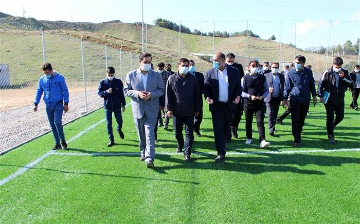 اولین زمین چمن مصنوعی شهرستان خداآفرین افتتاح شد