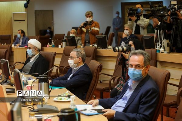 دومین جلسه قرارگاه عملیاتی ستاد ملی مبارزه با کرونا