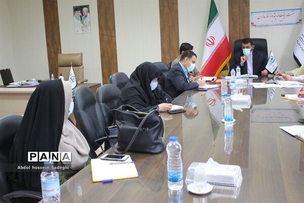 نشست هیات اندیشه‌ورز نماز مدارس استان بوشهر