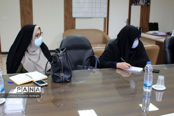 نشست هیات اندیشه‌ورز نماز مدارس استان بوشهر