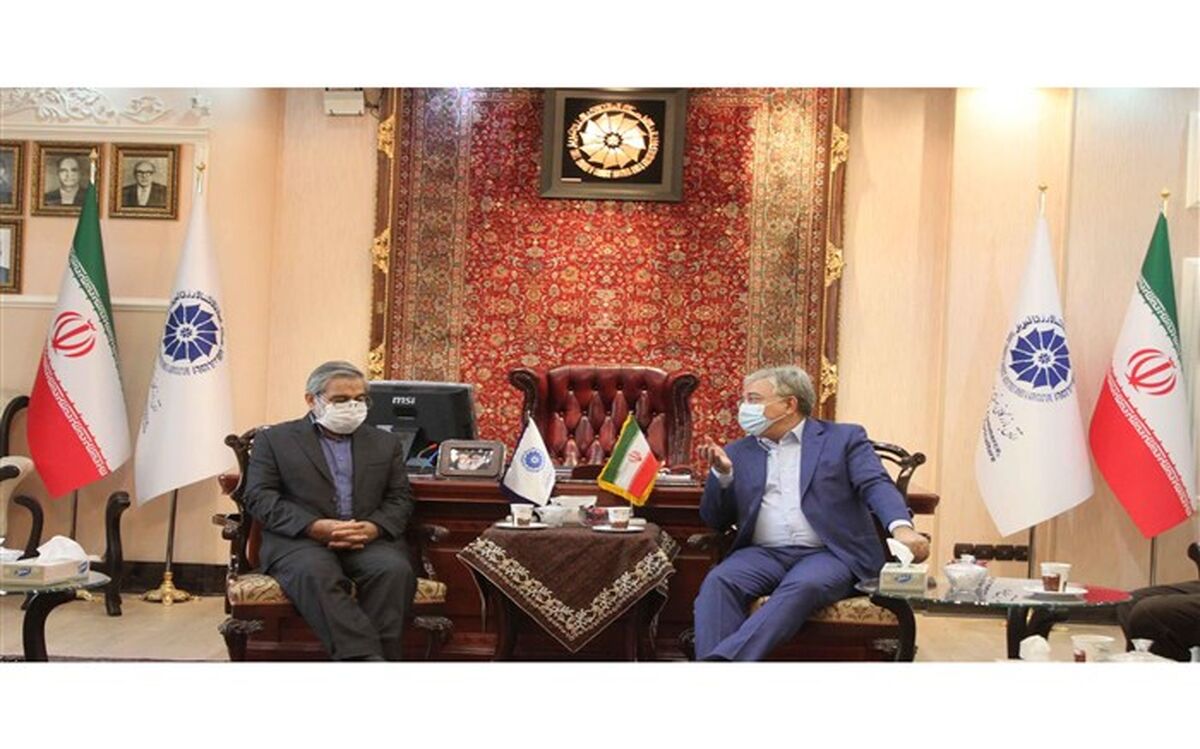 انعقاد تفاهمنامه همکاری اتاق بازرگانی تبریز و دانشگاه نبی اکرم (ص) تبریز