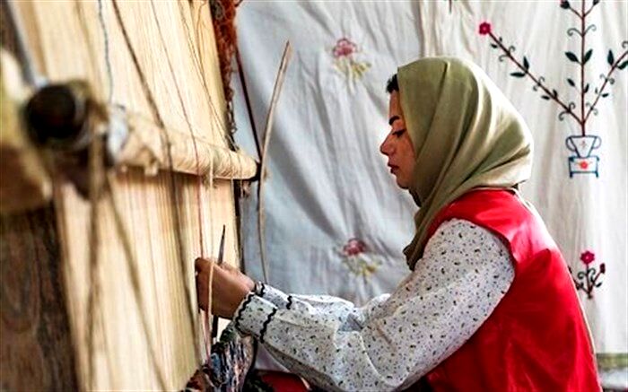 زنان؛ ۹۲ درصد بافندگان فرش دست باف در گیلان