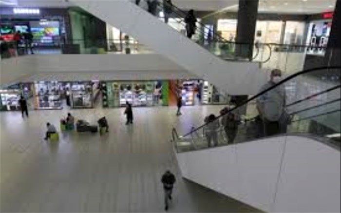 غمگین از کسادی و نگران شلوغی