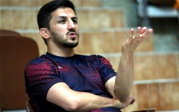 چرخ ورزش نباید از حرکت بایستد
