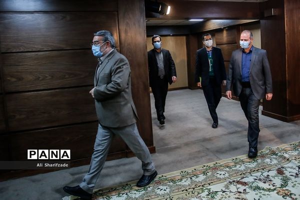 نشست مشترک ستاد ملی مبارزه با کرونا