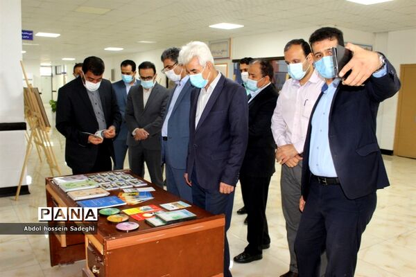 نمایشگاه پیشگیری از اعتیاد و آسیب های اجتماعی و دوره توانمند‌سازی ویژه فرهنگیان