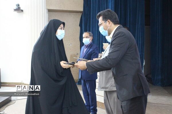 مراسم تجلیل از همکاران اداری حوزه معاونت پرورشی و تربیت بدنی آموزش و پرورش شهرستان بوشهر