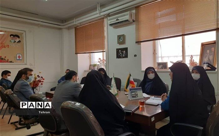 ارزیابی فعالیتهای پرورشی مدارس منطقه ۱۷ در ایام‌کرونایی