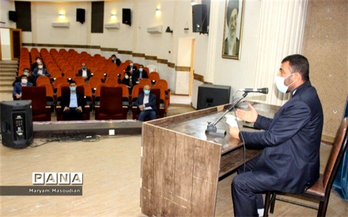 عمق بخشی به فعالیتهای پرورشی و فرهنگی مدارس ،  مصونیت معنوی وفکری ایجاد می کند