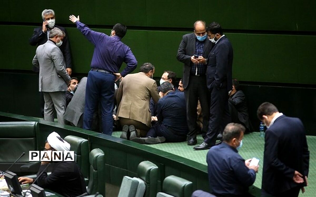 قانون نظارت مجلس بر رفتار نمایندگان بررسی می‌شود