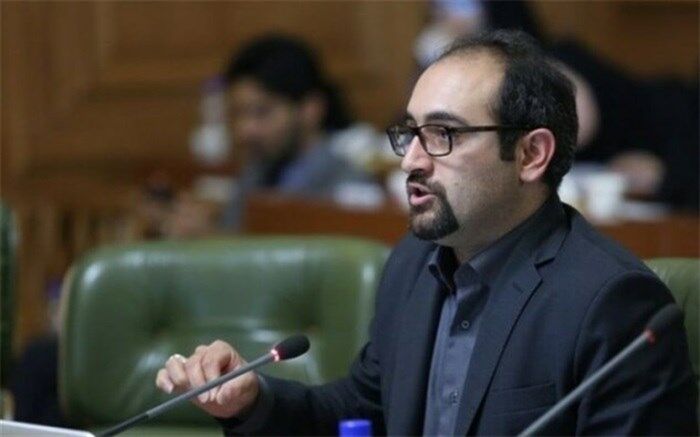 انتقاد نظری از تعطیل نشدن کامل شهر تهران