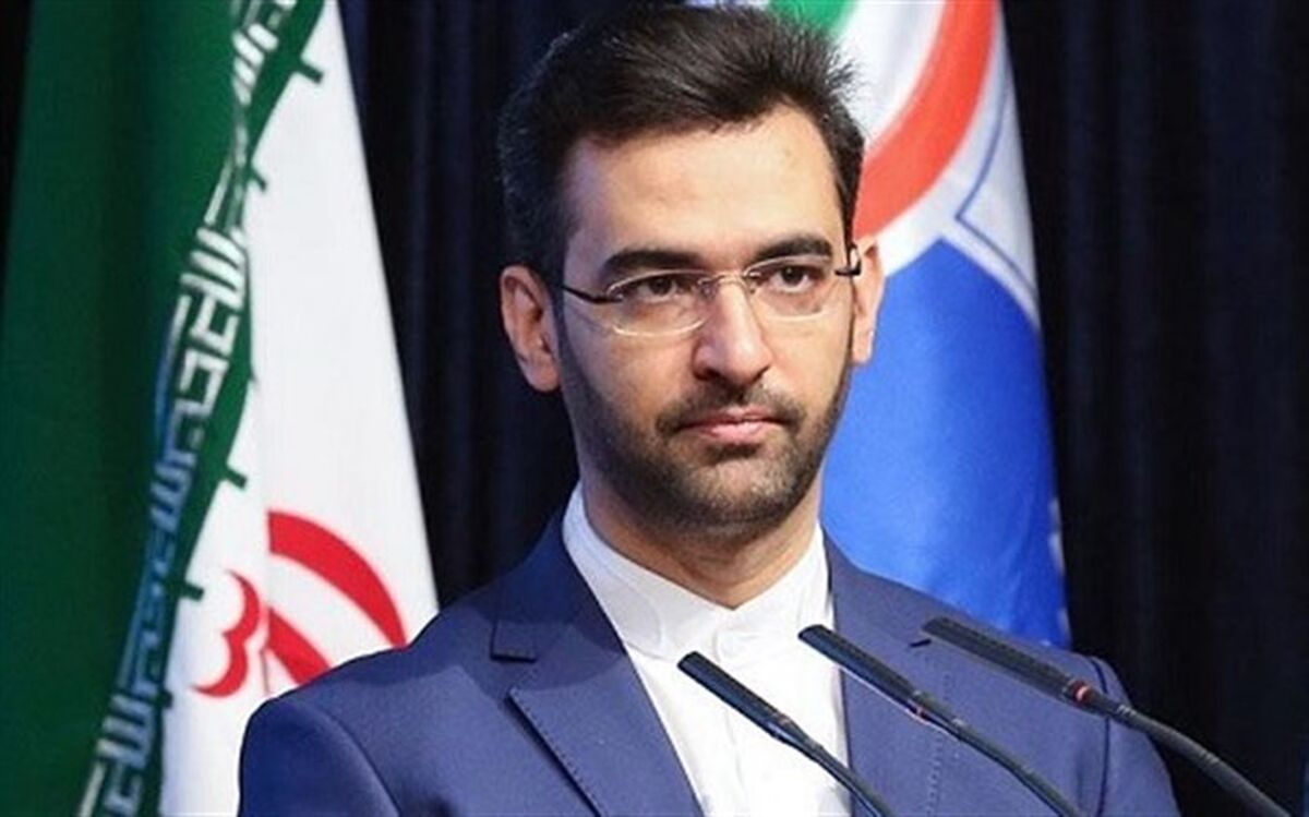 آذری‌جهرمی: فرض کنید بچه‌های خودتان در مناطق فاقد ارتباطات تحصیل می‌کنند