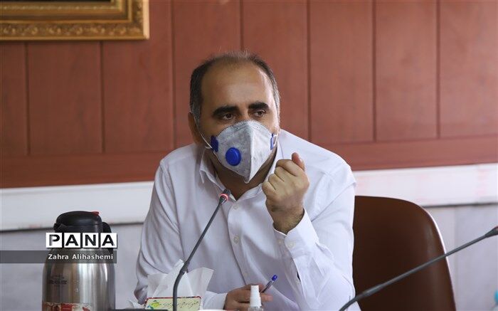 انجمن‌ها به عنوان بازوی مشورتی و نظارتی، تجربیات خود را در خدمت مدرسه و آموزش و پرورش قرار دهند