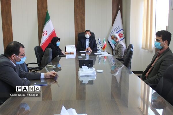 نشست معاونان پرورشی و تربیت بدنی، کارشناسان فرهنگی و هنری و مدیران کانون های فرهنگی و تربیتی استان بوشهر