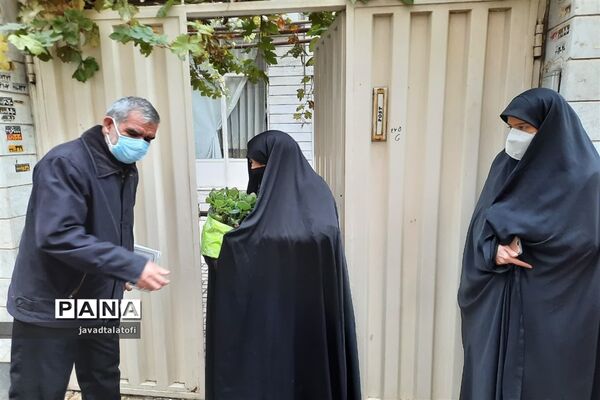 مراسم دیدار با خانواده های معظم شهدای ناحیه دو شهر ری