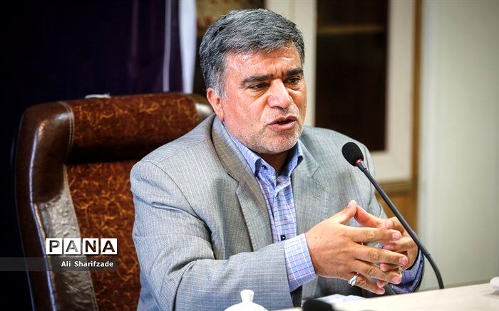 رزاقی: مدارس شاهد و ایثارگران منطبق با سند تحول بنیادین آموزش و پرورش هستند
