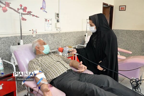 نذر اهدای خون یا پلاسما توسط ورزشکاران  زورخانه ای استان خراسان جنوبی