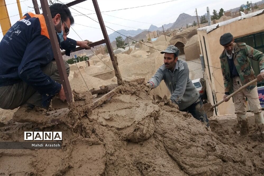 بام اندود کردن مسجد دریک اقدام جهادی