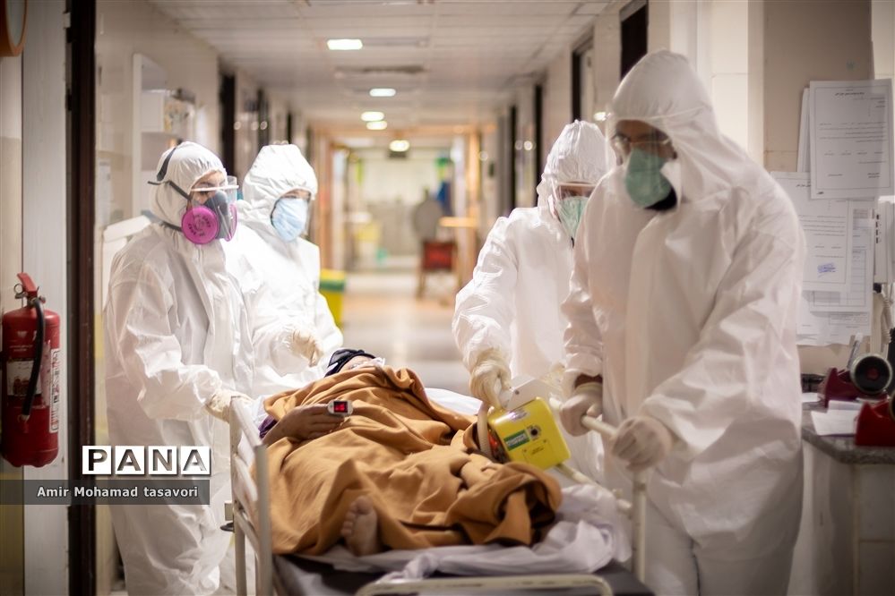 تداوم روند نزولی فوتی‌های کرونا؛ طی ۲۴ ساعت گذشته ۳۷۱ بیمار جان باختند