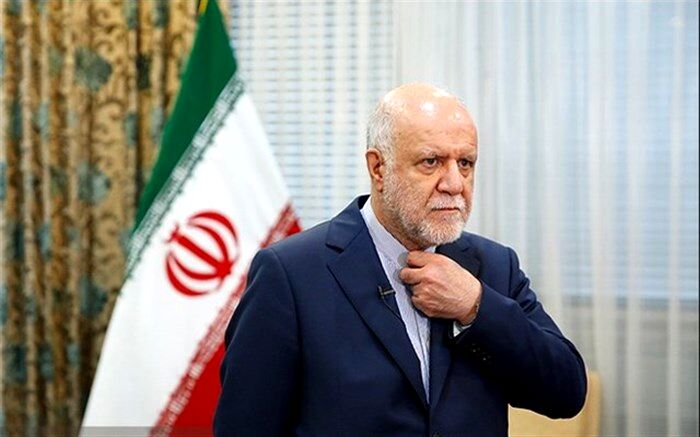 زنگنه: توافق برای تمدید کاهش تولید ٧.٧ میلیون بشکه‌ای نفت سخت است