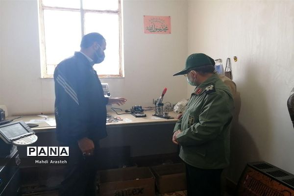 بازدید فرمانده سپاه انصارالرضا (ع) خراسان جنوبی از پروژه برق رسانی به روستای کوشه سفلی