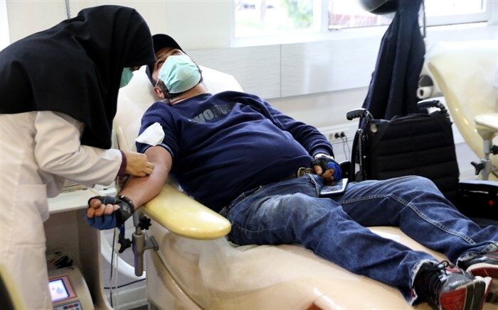 اهدای خون معلولان همزمان با روز جهانی افراد دارای معلولیت + تصاویر