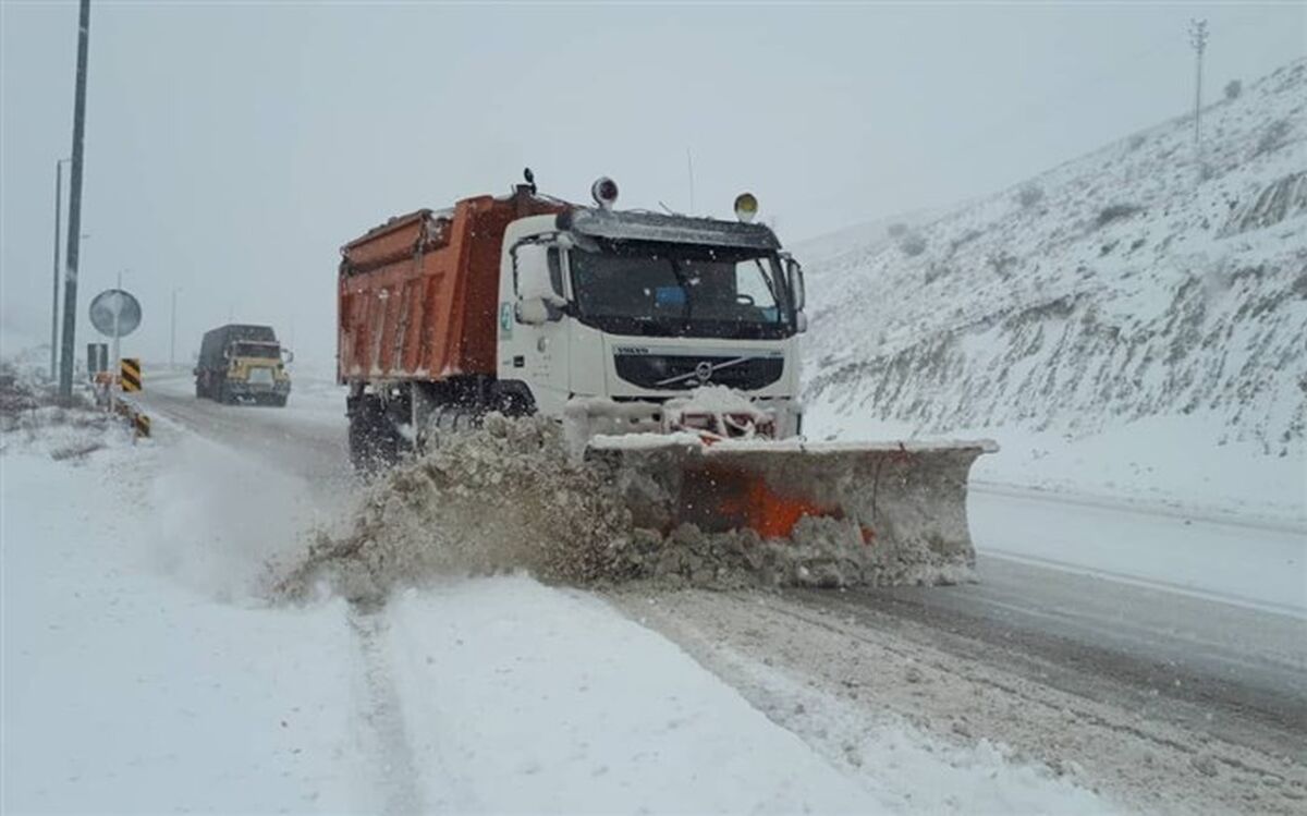 بارش برف و باران در برخی محورهای مواصلاتی کشور