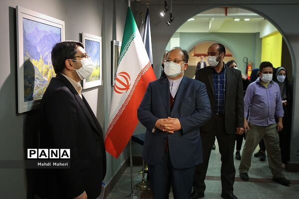 آیین افتتاح نمایشگاه آثار هنری افراد دارای معلولیت