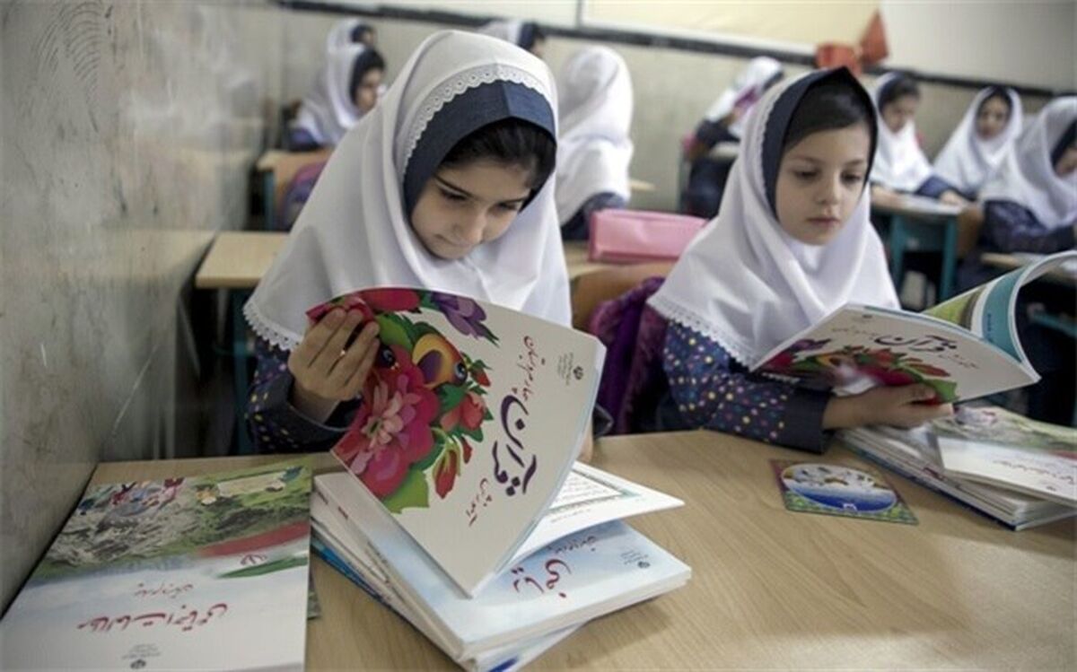 از آغاز آموزش‌های تلویزیونی نهضت سوادآموزی تا نحوه برگزاری امتحانات دانش‌آموزان