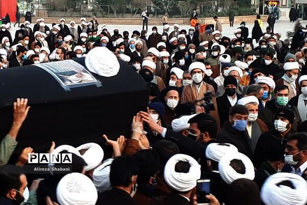 مراسم تشییع پیکر آیت الله یزدی