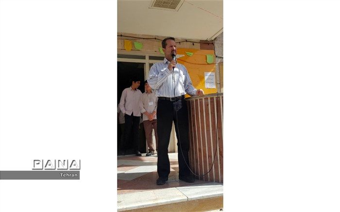 مسابقه "ترنم مهرورزی با کتاب" در منطقه ۱۷