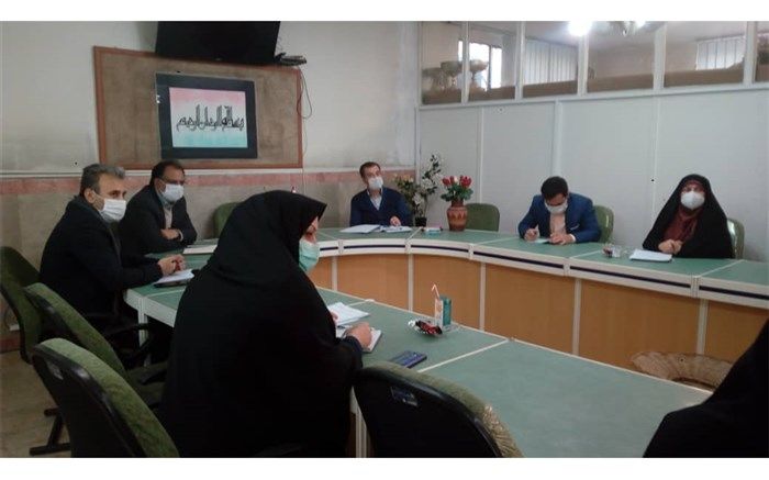 تجمیع اندوخته معلمان و همکاران پرورشی منطقه منجر به ارتقای کیفیت آموزش و پرورش می شود