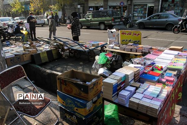 بازار کتابفروشان در روزهای کرونایی