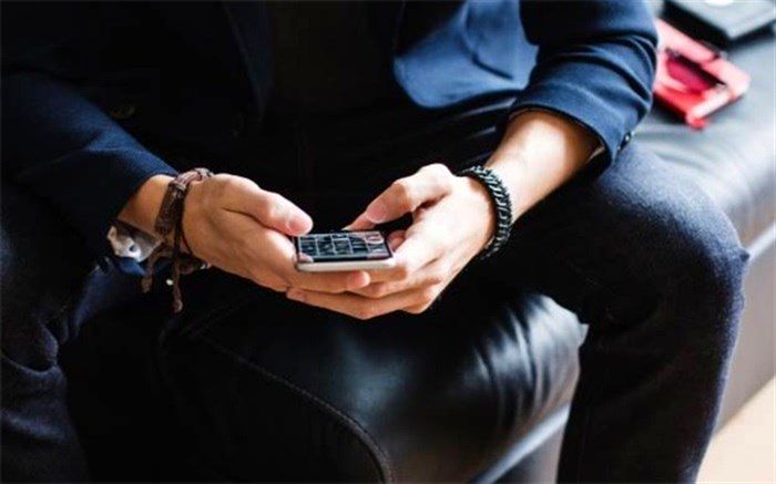 واکاوی رفتار سلبریتی‌های فعال در فضای مجازی؛ عطش دیده شدن یا دنبال کردن؟