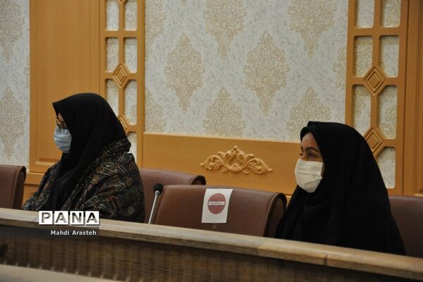 جلسه برنامه‌ریزی کمیته تبلیغات و اطلاع‌رسانی مقابله با ویروس کرونا درشهرستان خوسف