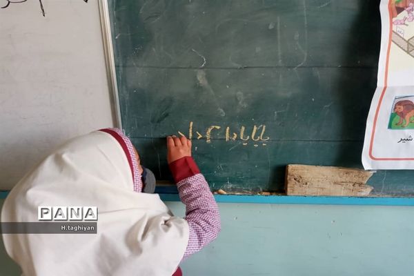 معلمان در سنگر خدمت به دانش‌آموزان محروم