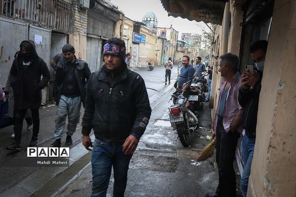 جشن یلدایی برای بچه های محله دروازه غار