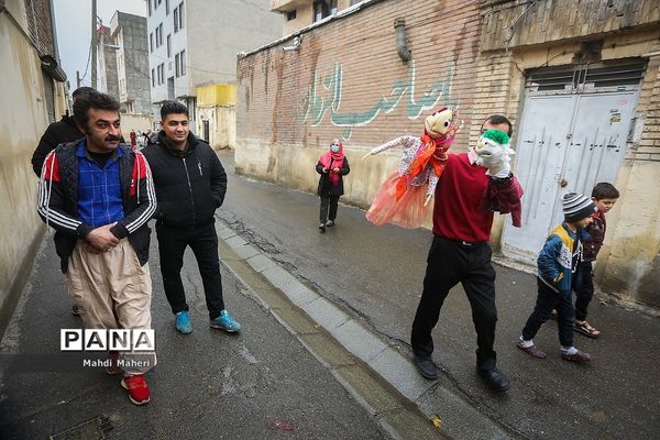 جشن یلدایی برای بچه های محله دروازه غار