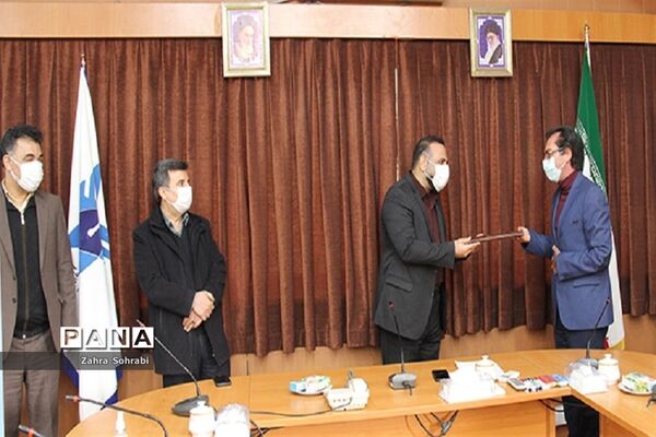 مراسم تجلیل از پژوهشگران برتردانشگاه آزاد اسلامی واحد اسلامشهر