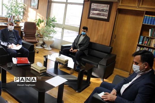 افتتاحیه دهمین دوره مجلس دانش‌آموزی استان اصفهان