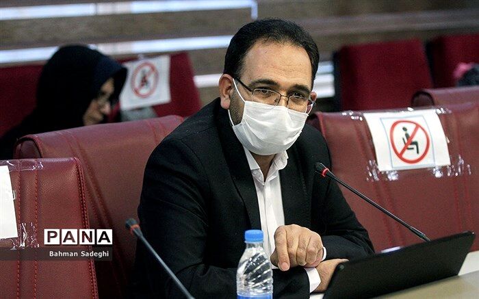 محمدی: نخبگان تولید محتوای الکترونیکی باید تحت آموزش قرار گیرند