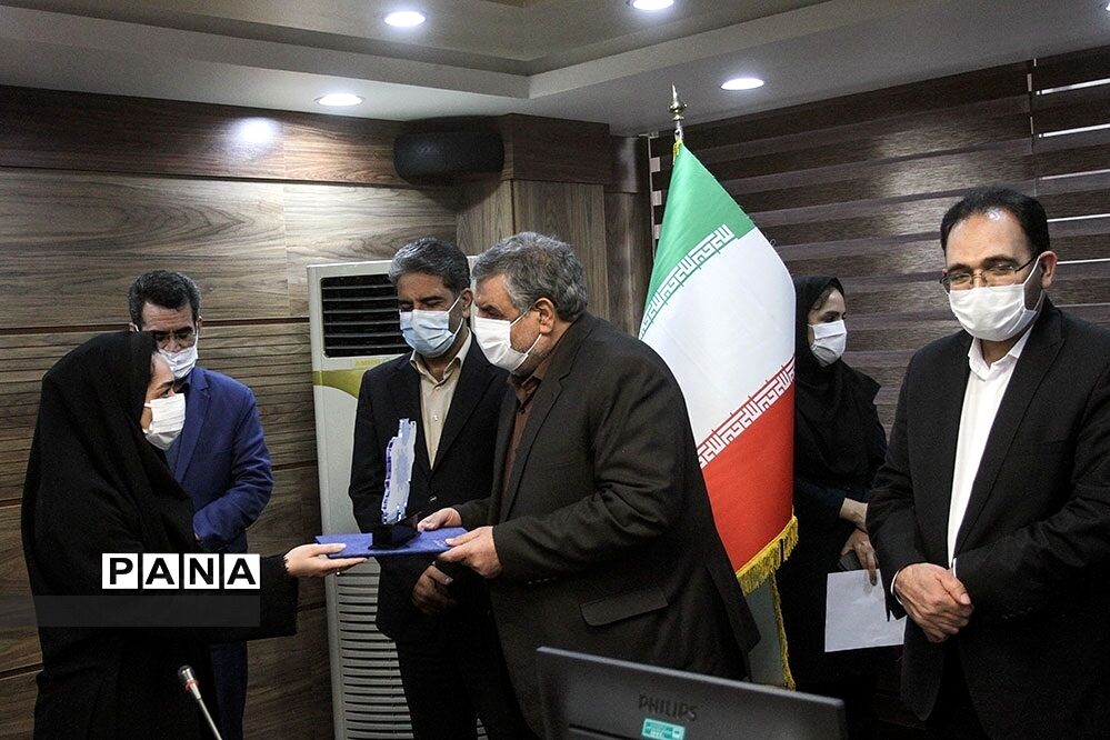 مراسم اختتامیه نهمین جشنواره تولید محتوای الکترونیکی رشد