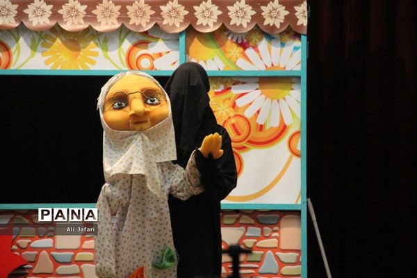 برگزاری جنگ جوانه‌های یلدایی در شبکه شاد برای دانش‌آموزان ناحیه یک ری