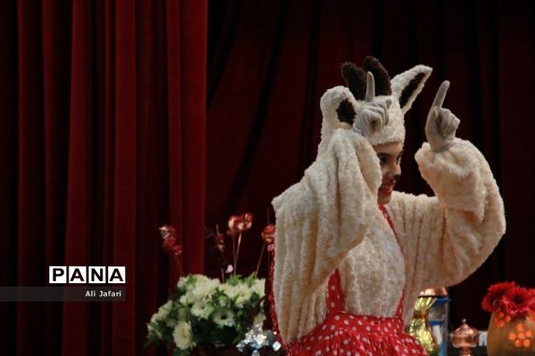 برگزاری جنگ جوانه‌های یلدایی در شبکه شاد برای دانش‌آموزان ناحیه یک ری