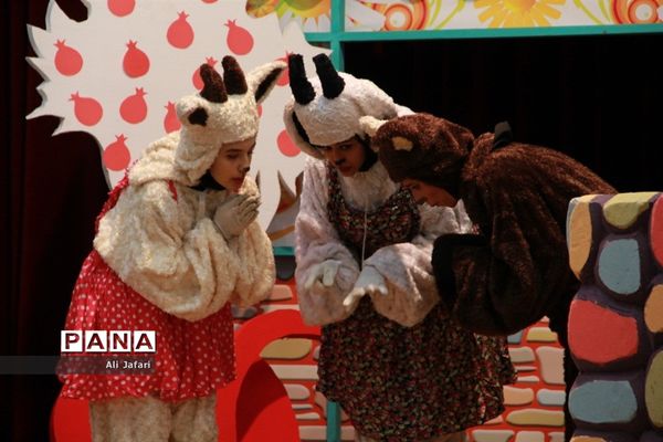 برگزاری جنگ جوانه‌های یلدایی در شبکه شاد برای دانش‌آموزان ناحیه یک ری